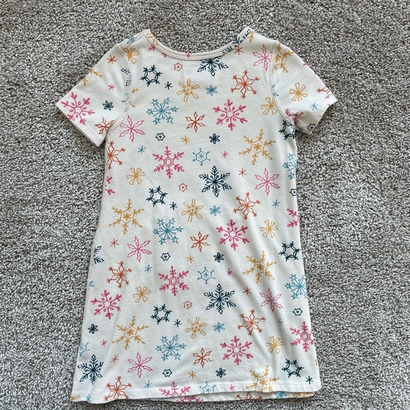 Cat & Jack Toddler Girls' Winter Dress Short Sleeve Holiday Dress snowflake 5T - Picture 5 of 5